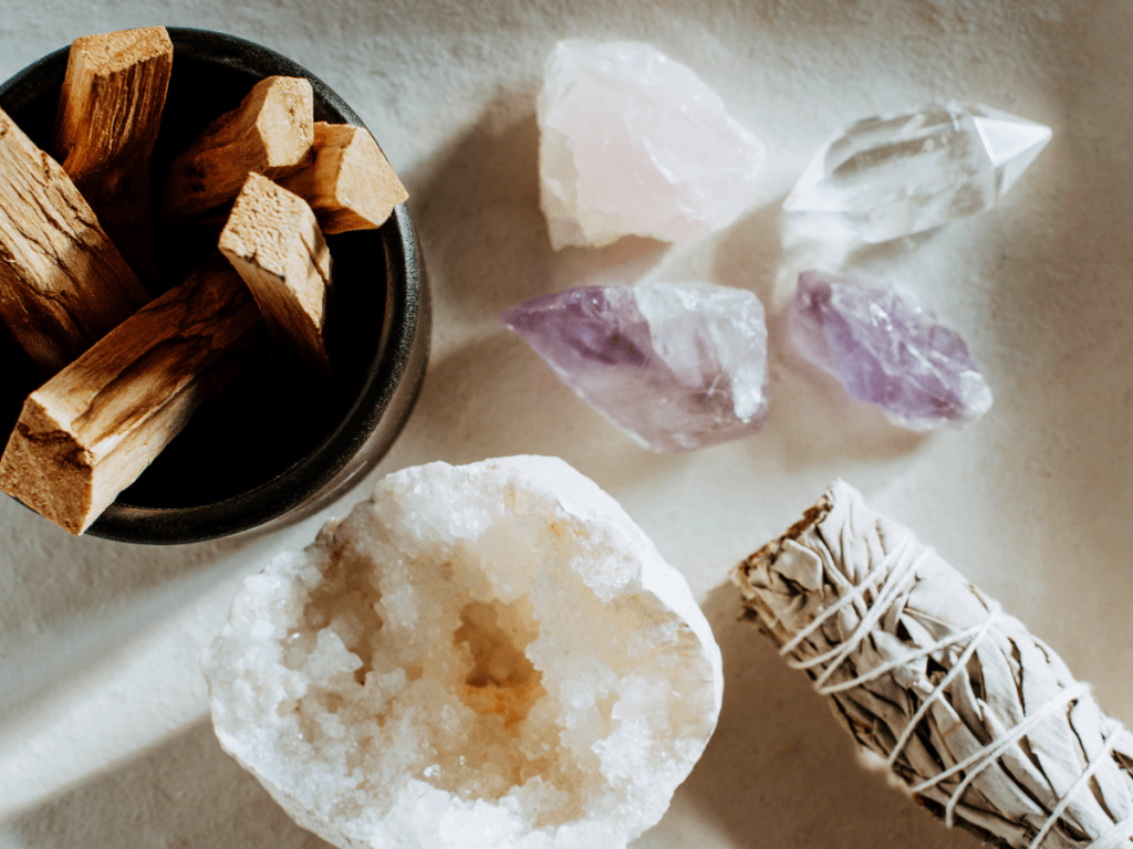 cleansing crystals, palo santo, sage, ritual, full moon, crystal bath